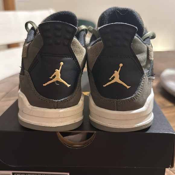 Jordan 4 Retro SE Craft size 3 YOUTH , EUC! - Picture 4 of 8